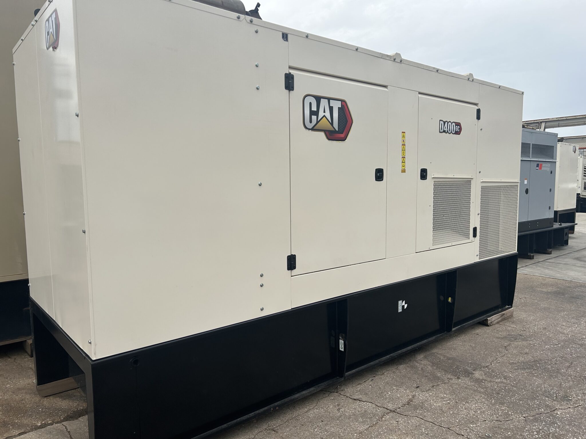CAT D400GC C13 400kW Generator (2)