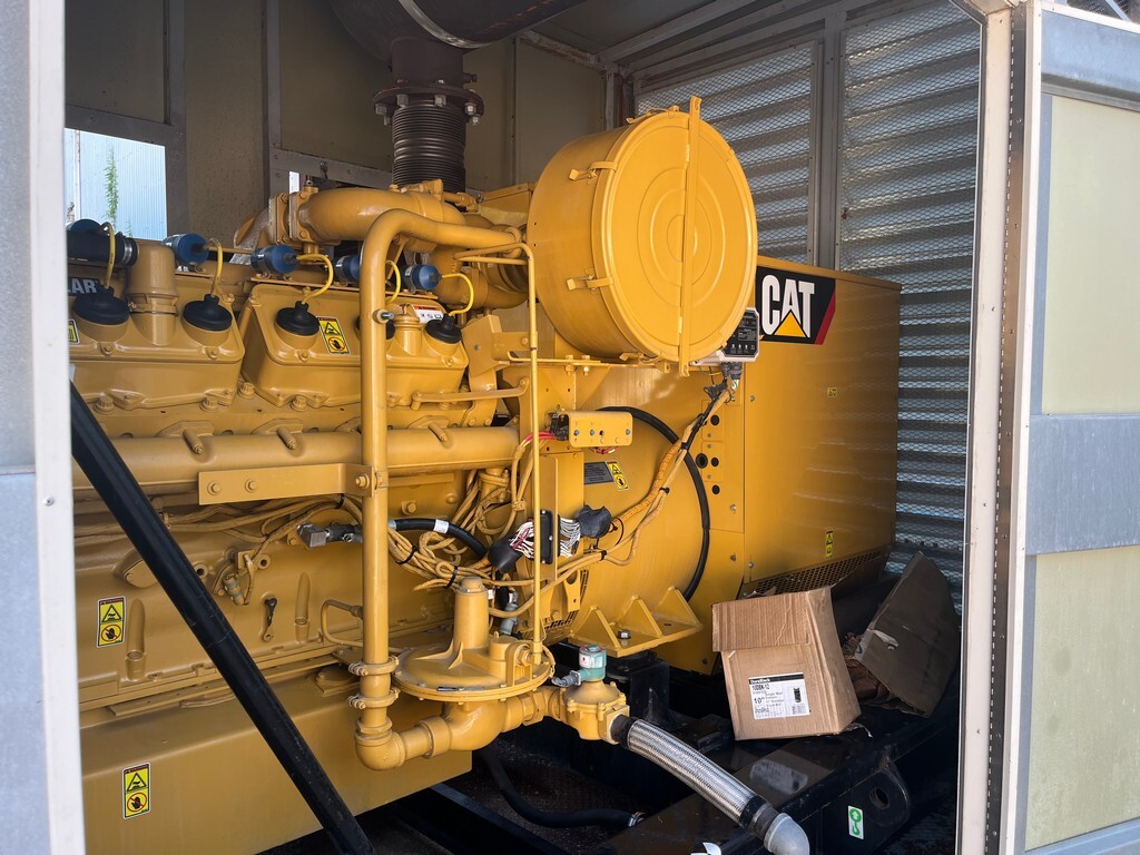 CAT G3412 450kW Generator Set (8)