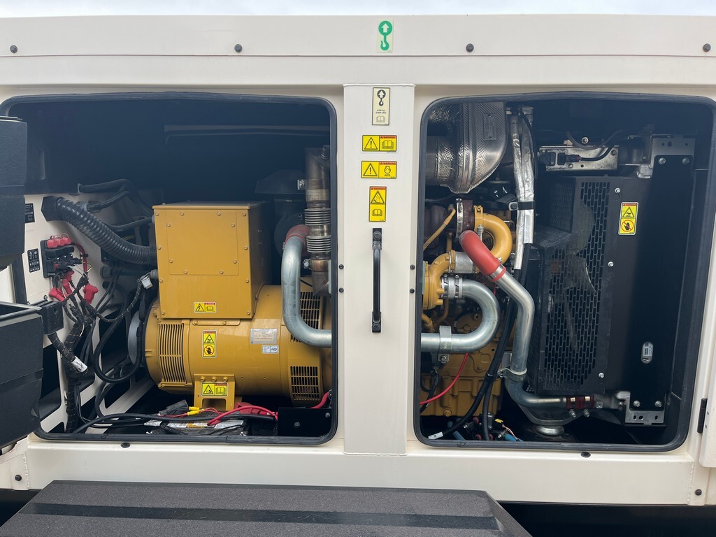 CAT XQ125 Generator Set (8)